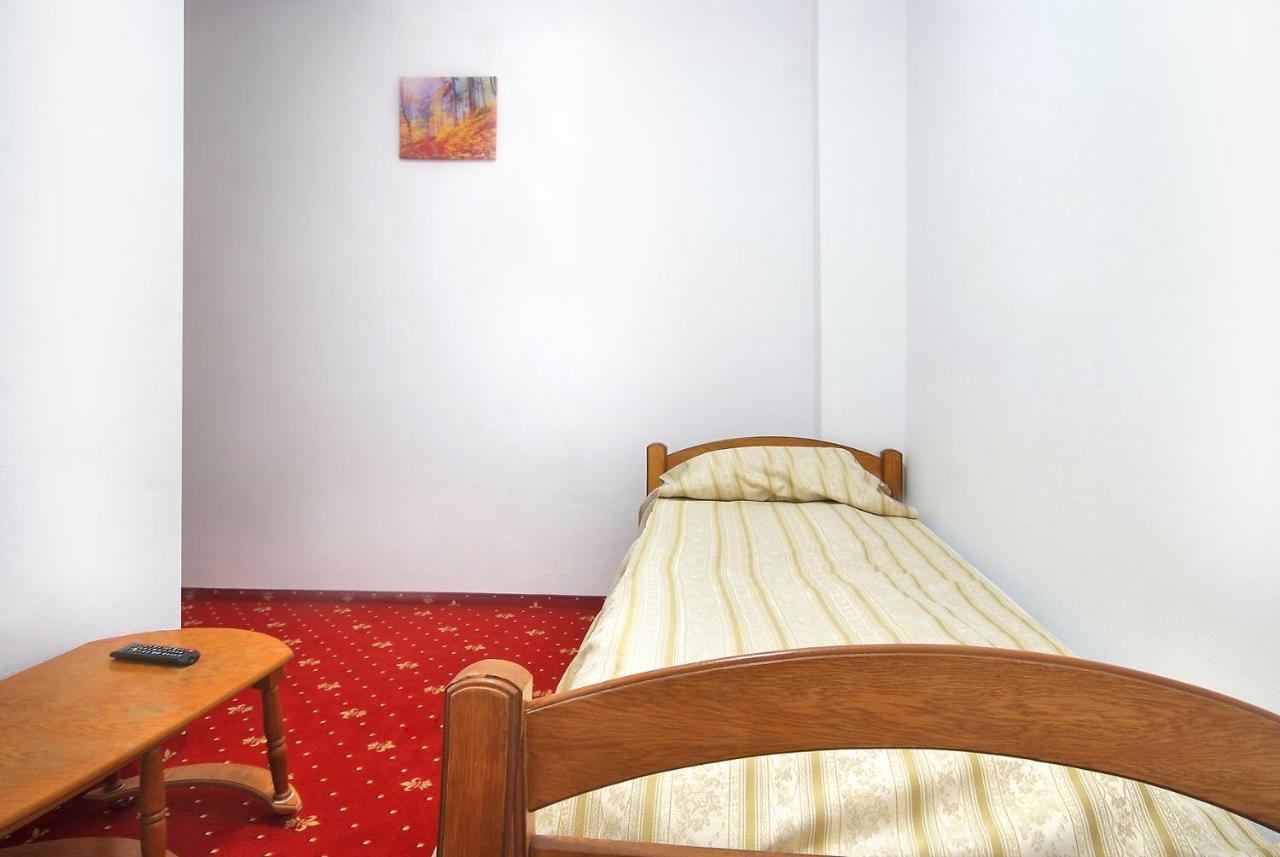 Vila Teleconstructia Slanic Moldova Luaran gambar