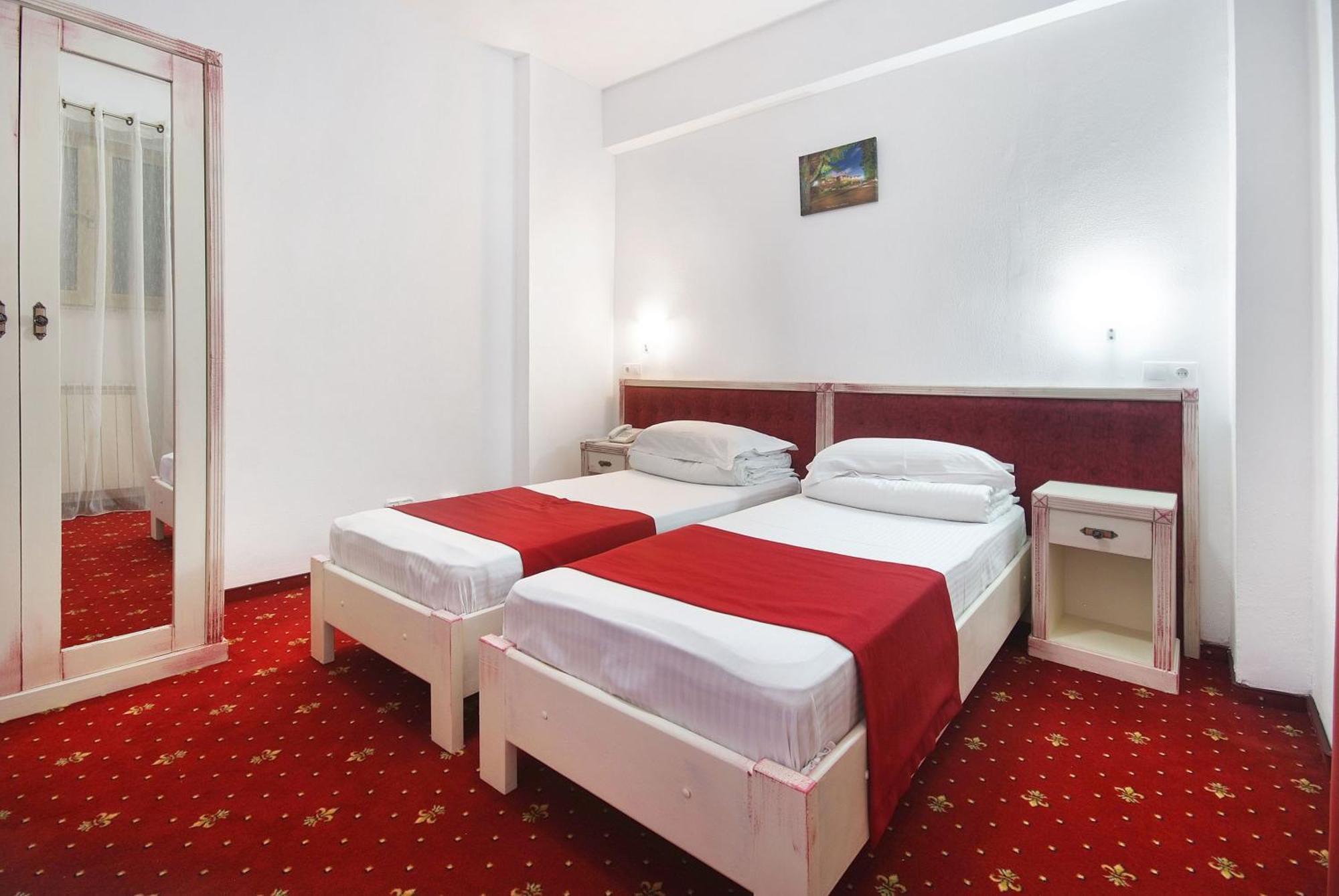 Vila Teleconstructia Slanic Moldova Luaran gambar
